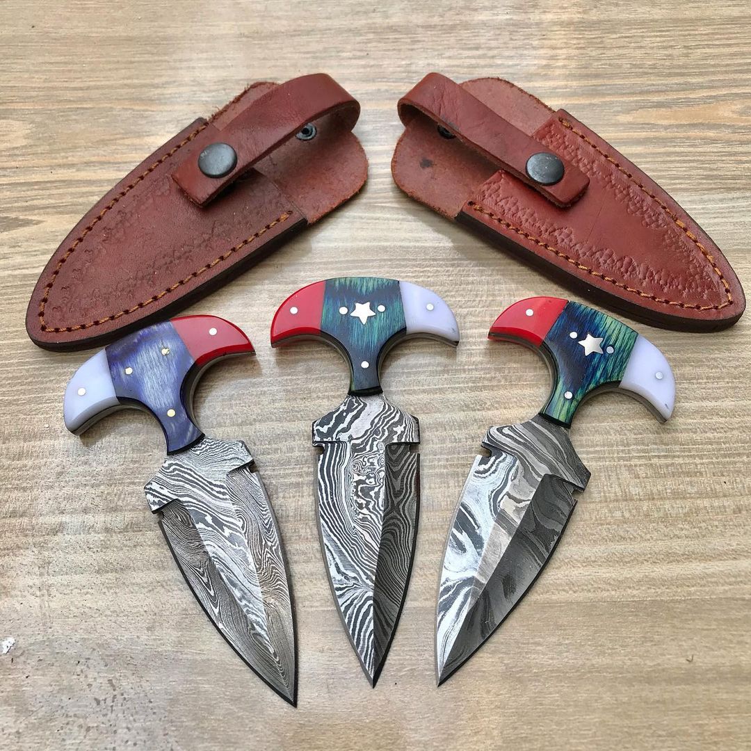 knivesmaker786's tweet image. Compact push dagger with T-handle grip for secure control &amp;amp; quick draw. Double-edge blade built for precision, EDC, or collection. Lightweight design with sheath included. USA stock, ships fast. DM for price &amp;amp; blade finish!
#PushDagger #EDCknife #TacticalGear