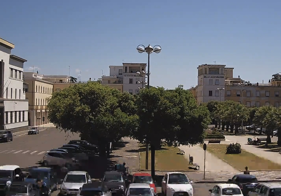 spotcameras's tweet image. Latina, Lacjum, Włochy - Widok na plac Piazza della Libertà
spotcameras.com/pl/kamery/W%C5…

#włochy #italy #italia #italien #latina