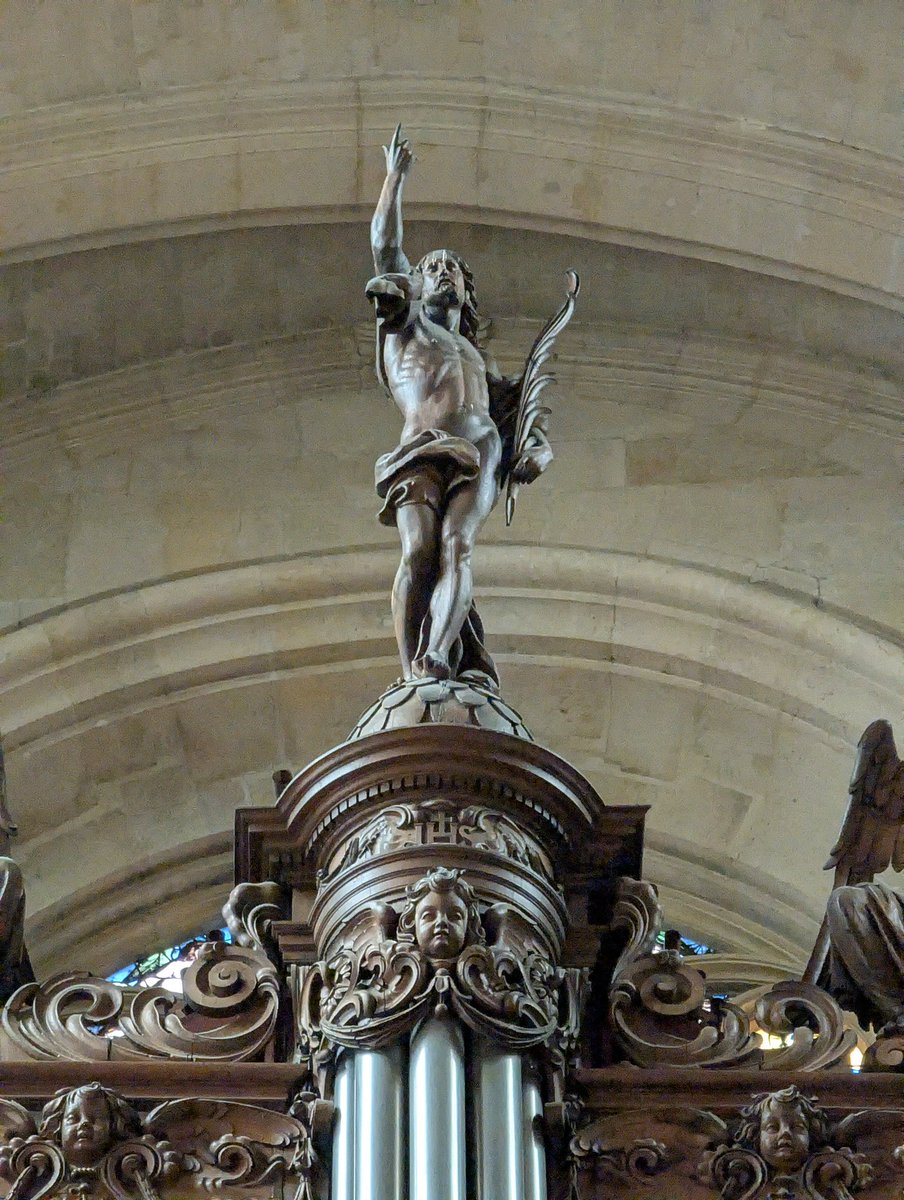MDumont75's tweet image. #Paris L'église S. Étienne du Mont, dans l'après-midi.