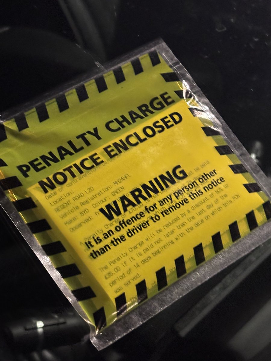 ColinFloodEFC's tweet photo. EVERY single car parked on regent road going towards bootle has a ticket on, robbing bastards https://t.co/XREXe1xlxU