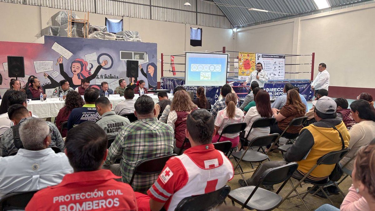 🛡️ La seguridad de las familias es prioridad en Emiliano Zapata.

Se llevó a cabo la Primera Sesión del Consejo Municipal de Protección Civil, un paso clave para fortalecer la cultura de la prevención y la respuesta inmediata ante emergencias. 🚑🚨

Consulta la nota aquí: 👇