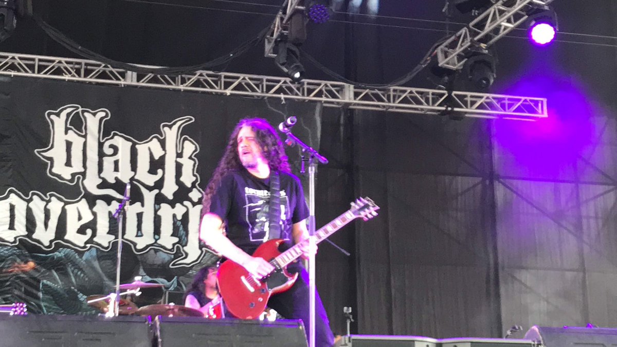 DaveGonzalezM's tweet photo. @ivannieblas El profe en acción 🤘🏽🤘🏽🤘🏽 https://t.co/p1rmQW1eqO