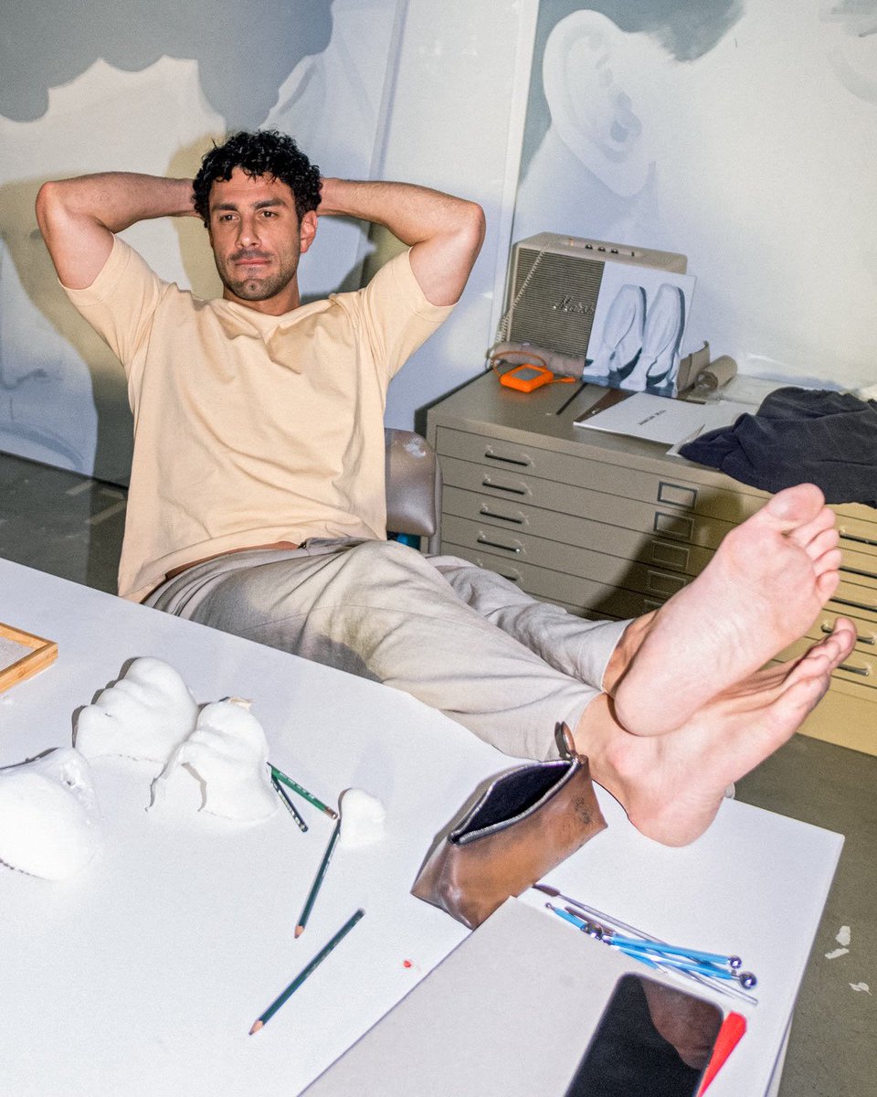 alpha male feet tweet media