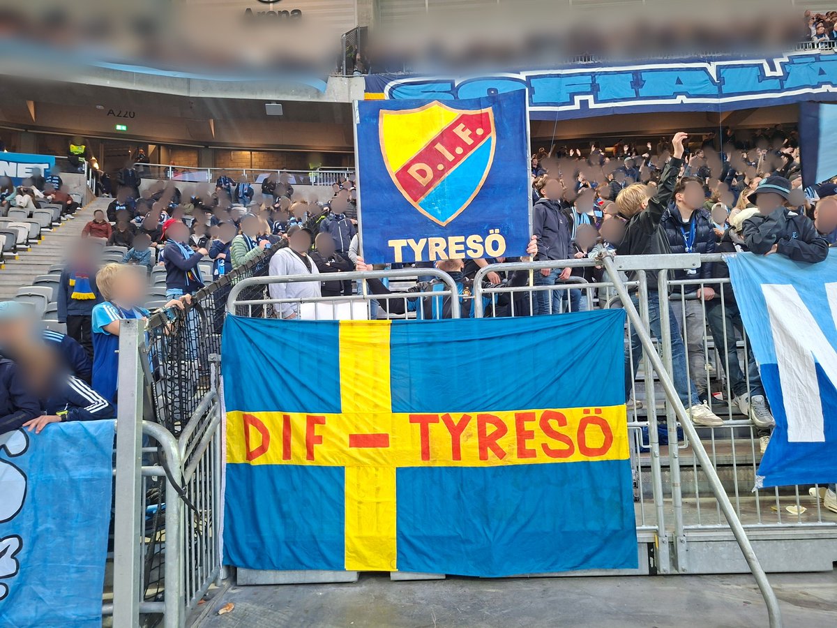 135_DIF's tweet photo. @IFKGoteborg åker alltid hem med sorg //🤫😅💛💙❤️
#DIF #DIFTyresö #VarEÄnglarna https://t.co/oZLO8KBpKV