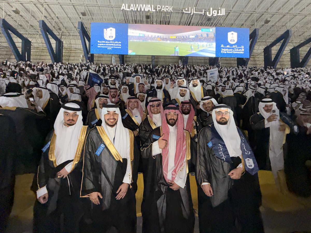 كلية علوم الحاسب التطبيقي tweet media