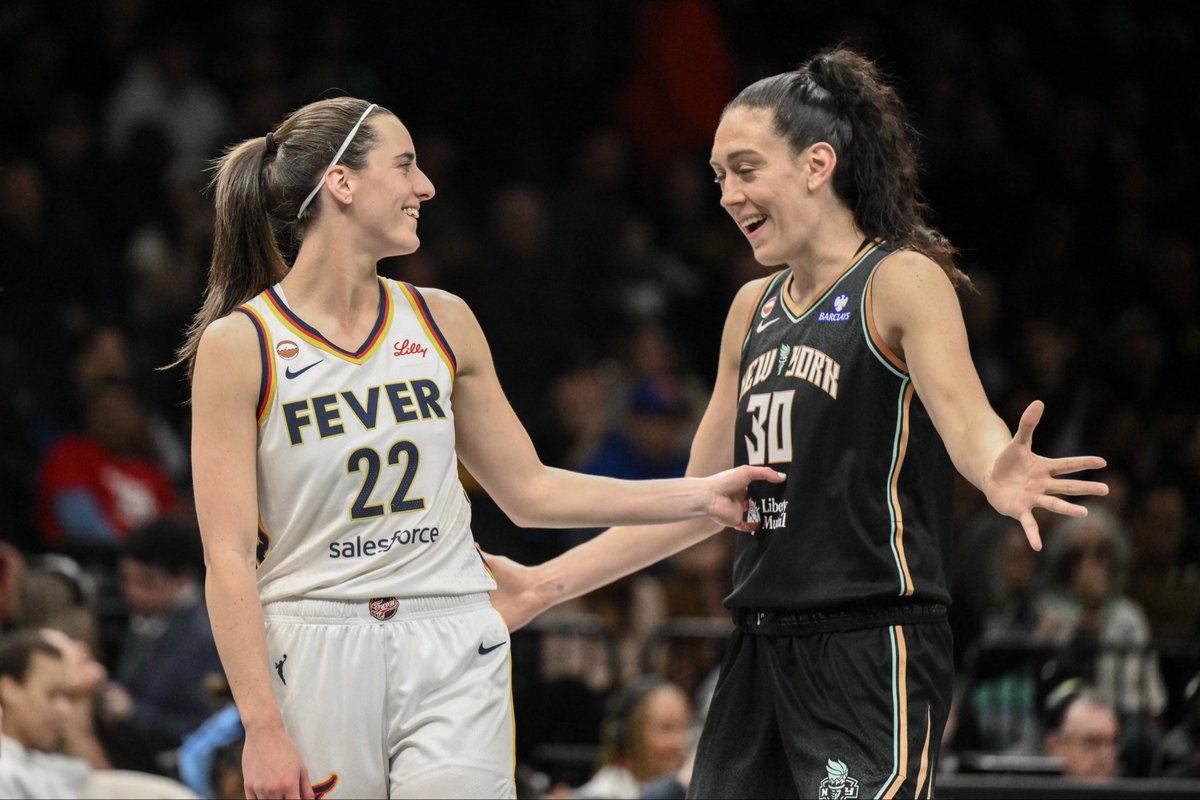 JasonShebilske's tweet photo. 🚨 Our Top 100 FANTASY WNBA RANKINGS CHEAT SHEET is LIVE 🚨

We’ve inputted RotoWire’s projections into ESPN Fantasy scoring to help you WIN on draft day 🏆

📈 Find upside early in the draft and discover where injured players land

Full list and takeaways below 👇🧵 https://t.co/co2ZJrUXi7