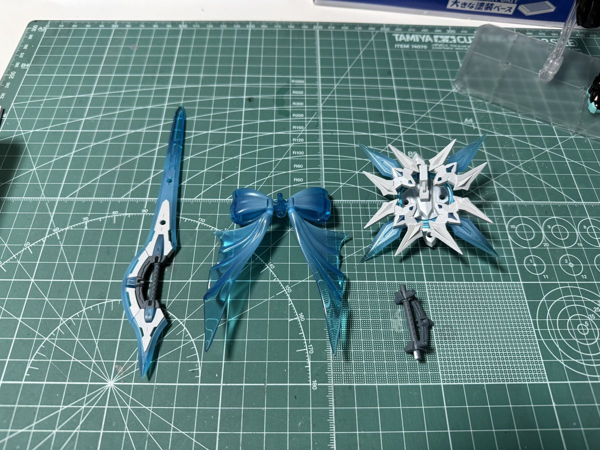 とりあえずながうぇちゃんの武器出来た