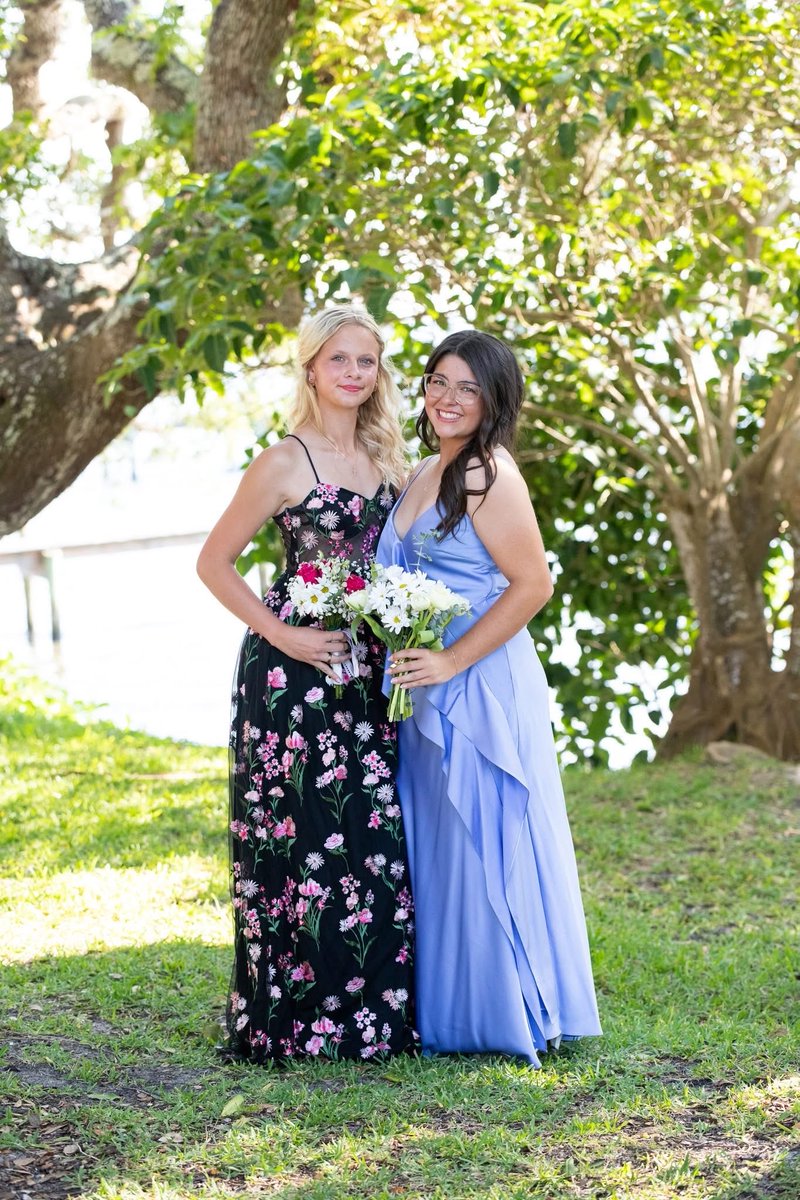 BrookelynnDolin's tweet image. Junior prom last weekend was a blast. #melbournebulldogs #melhighsoftball #Junior #athlete #uncommitted2027 #travelsoftball #outfield #lefty #slapper #uncommitted #highschoolsoftball #highschool #triplethreat #highschoolseason
@tagupSoftball @LineDsoftball @MaggieMrowka