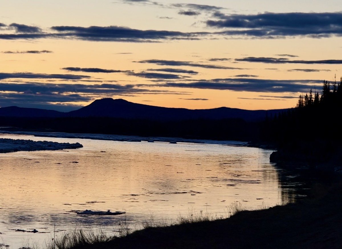 JMatthews_Wild's tweet image. Sunset Northern British Columbia.  Muncho Lake, Provincial Park. 
#Canada #Sunset