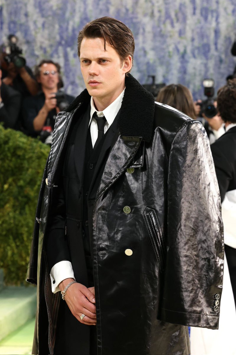 Bill Skarsgård Brasil 🎈 tweet media