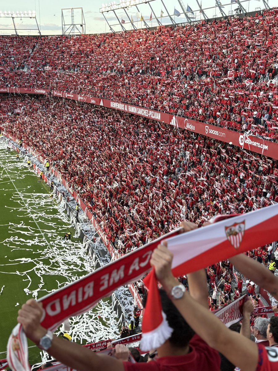 Biri_Pejigueras's tweet image. #Sevillafc ❤️🤍