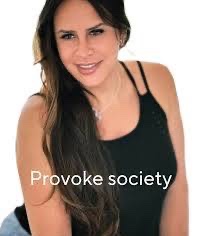 500mldecafe's tweet photo. Me sinto fazendo reparação histórica, usando homens para me satisfazer e me envolvendo romanticamente com mulheres. Fazendo bom uso da minha bissexualidade https://t.co/98haT0NZdO