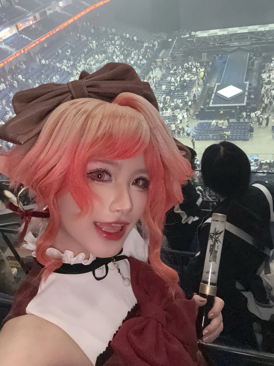 活着好累 tweet media