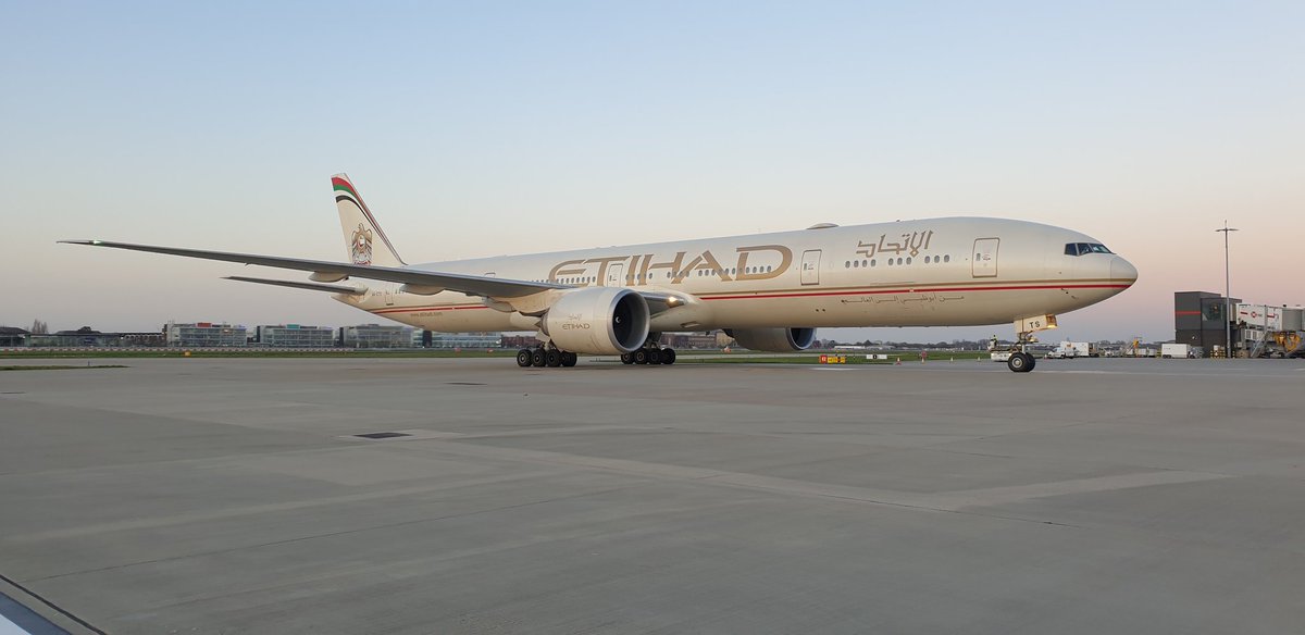 @jasonlanesplanes Etihad Airways Boeing 777-3FXER A6-ETS Heathrow Airport 18-3-2026