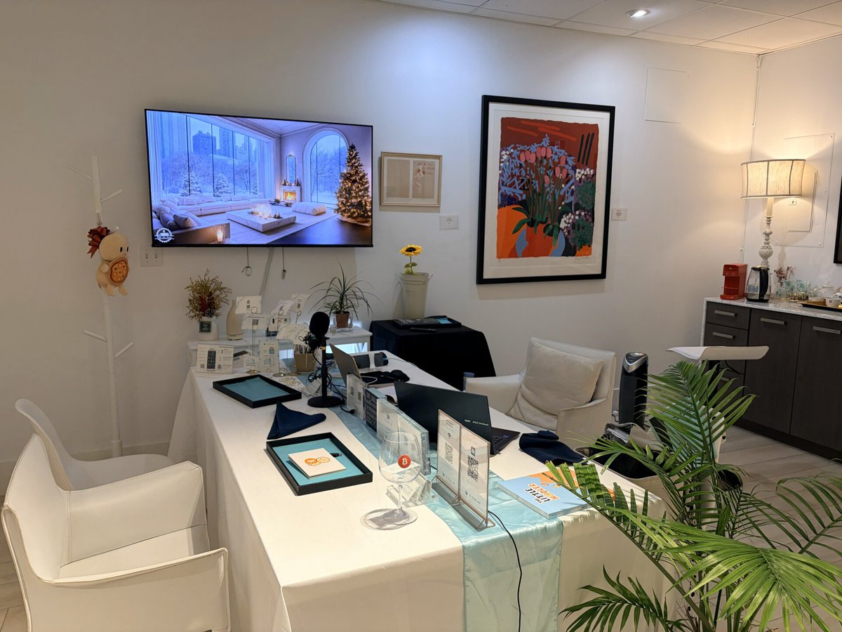 ArtTeaswap's tweet image. This holiday season, gift access, knowledge, and choice.
Buy Bitcoin and stablecoins instantly — simple, secure, and beginner-friendly.
🎁 #Bitcoin
 🎁 #USDC
 🎁 #USDT
📍 TSA Bitcoin Shop

 1347 Marine Drive, West Vancouver
🏧 Onsite Bitcoin ATM
 🔗 Connected across 6+