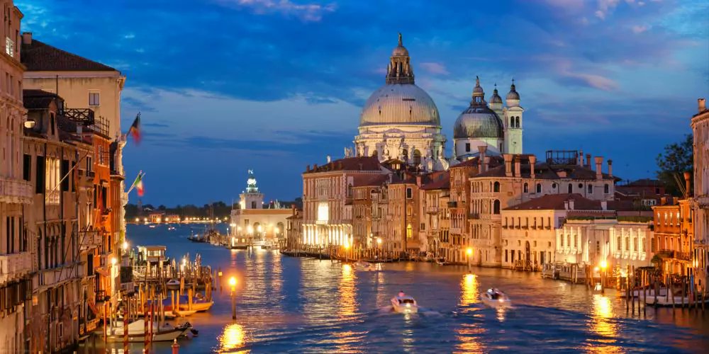 Sigfrido1014's tweet image. Grand Canal, 
Venice, 
Italy   🇮🇹
#relections #nature #evening #Venice #Italy