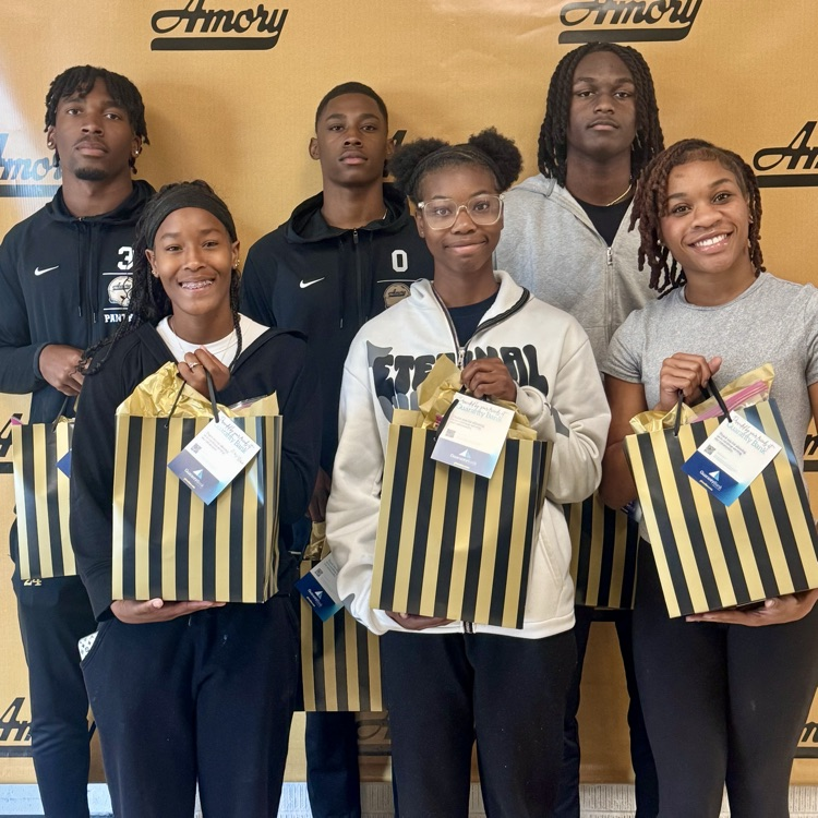 AmoryHighSchool's tweet image. Thank you to Guaranty Bank for the goody bags you gave our State Bound Track Team! Good Luck!! #pantherpride