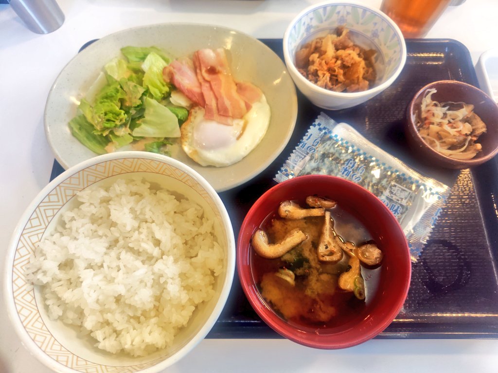 しゅえ tweet media
