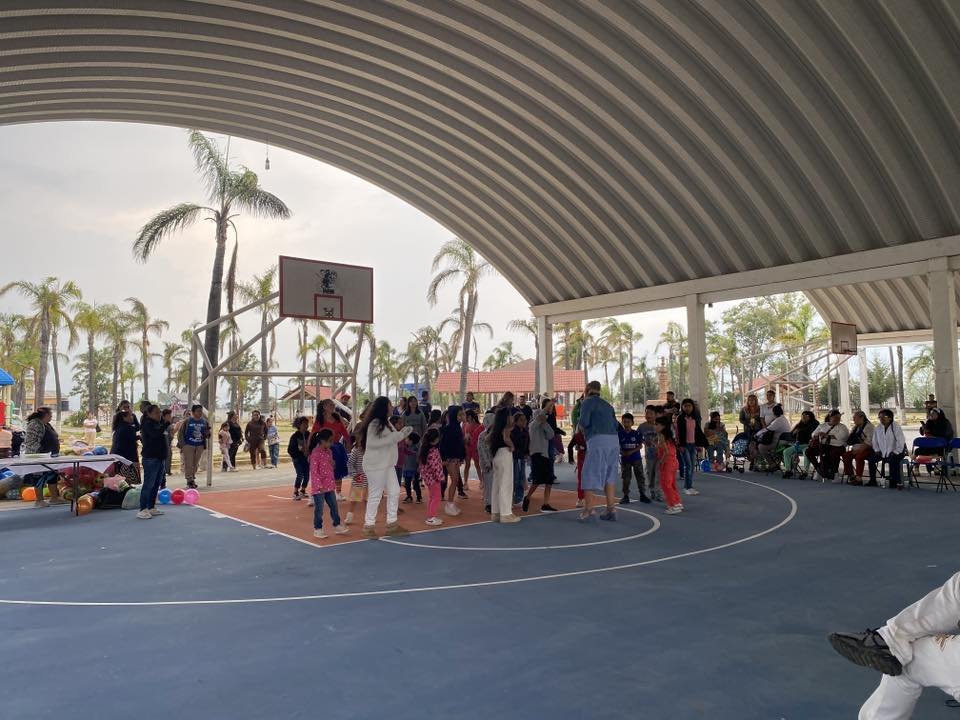 #FelizLunes 
Con alegría y entusiasmo se llevó a cabo en las colonias Balcones de Santa Ana y San Isidro la celebración del Día del Niño, donde niñas y niños disfrutaron de un momento especial pensado para ellos.
facebook.com/AntorchaNoroes…
#AntorchaEsProgreso #infancia #Palmitas