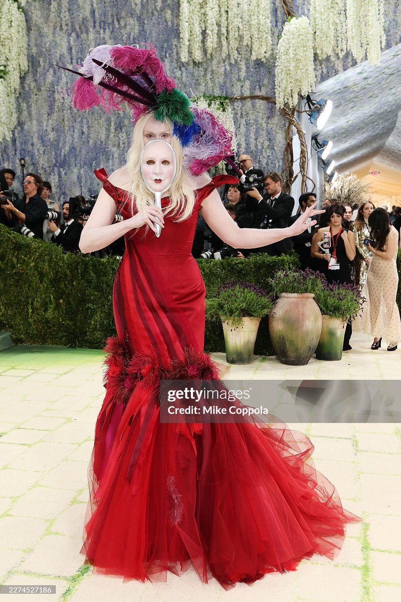 Sophie tweet media