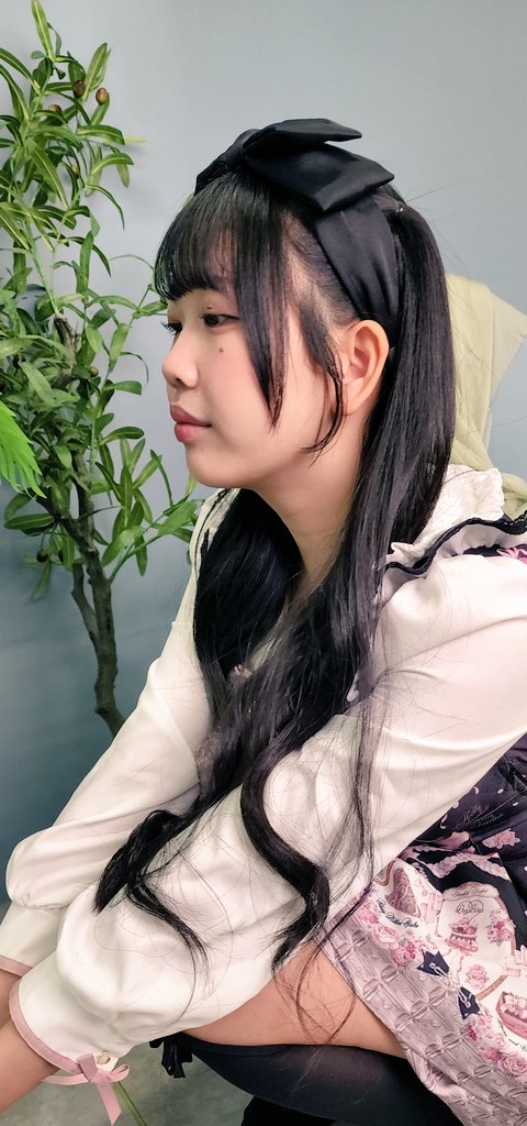 pentagon50's tweet photo. はいうぃろう。
#花野衣アイニー
フレッシュ撮影会
もう、どれを公開したか分かんなくなってきた💧
携帯３枠＋1延長1700枚撮影
#ういろう小僧　#撮影会　#freshStudio https://t.co/uiH8iX6Gqy