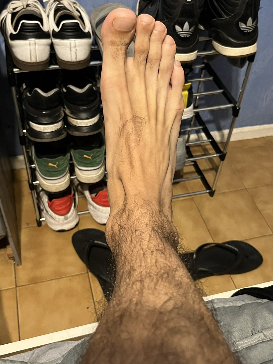 ALPHA FOOT GOD LUKE🦶🏼 tweet media