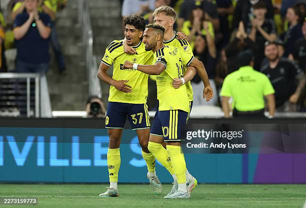 usasupersoccer's tweet image. New England Revolution (5-0-0), Nashville SC (4-0-0), and Seattle Sounders (3-0-0) are the only unbeaten home teams in MLS this season.

#NERevs | #MLS | #EveryoneN