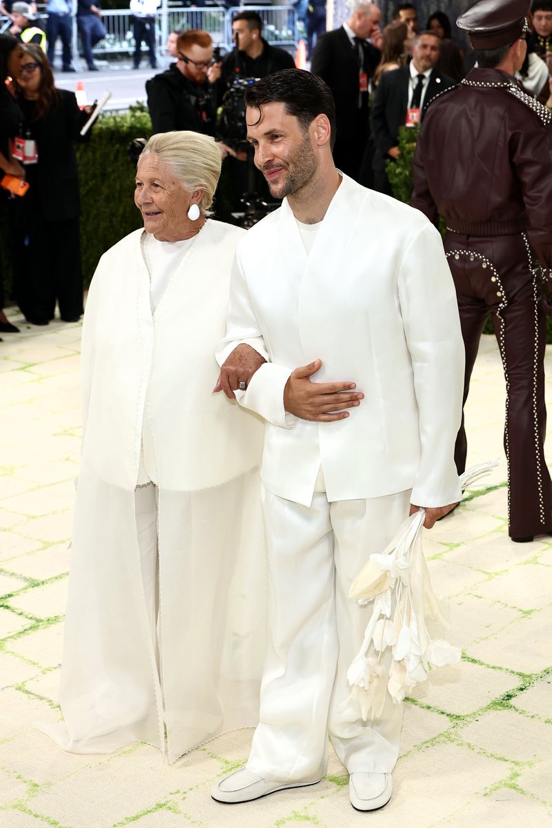 21metgala's tweet image. Liline Jacquemus and Simon Porte Jacquemus attend the 2026 Met Gala.
