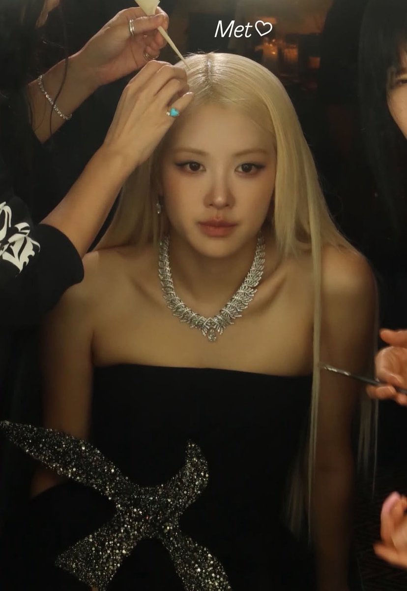 rosie tweet media