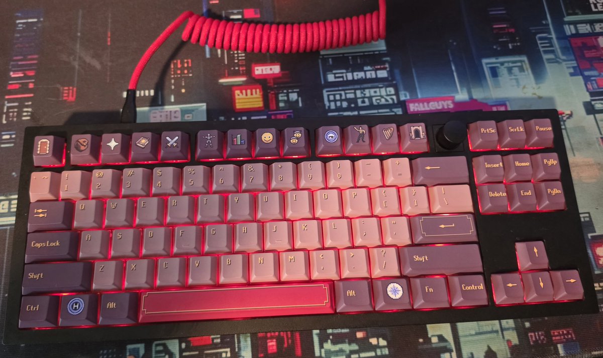PHADE_d's tweet image. The #OSRS keycap set is #goated with the sauce