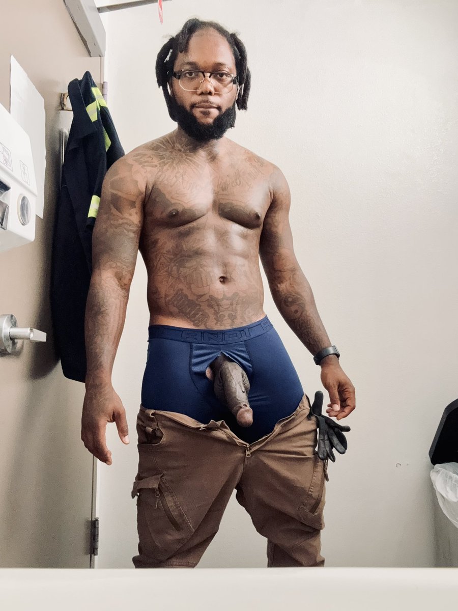 almightybbcking's tweet photo. Who ready for this sexy video tonight at 8? Full version finna be in my 🔗 😈🌶️❤️ https://t.co/ZDKJGBbGON