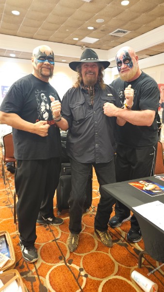SamHoustonBrand's tweet photo. See ya'll at the next one! https://t.co/MvrwnASY8E