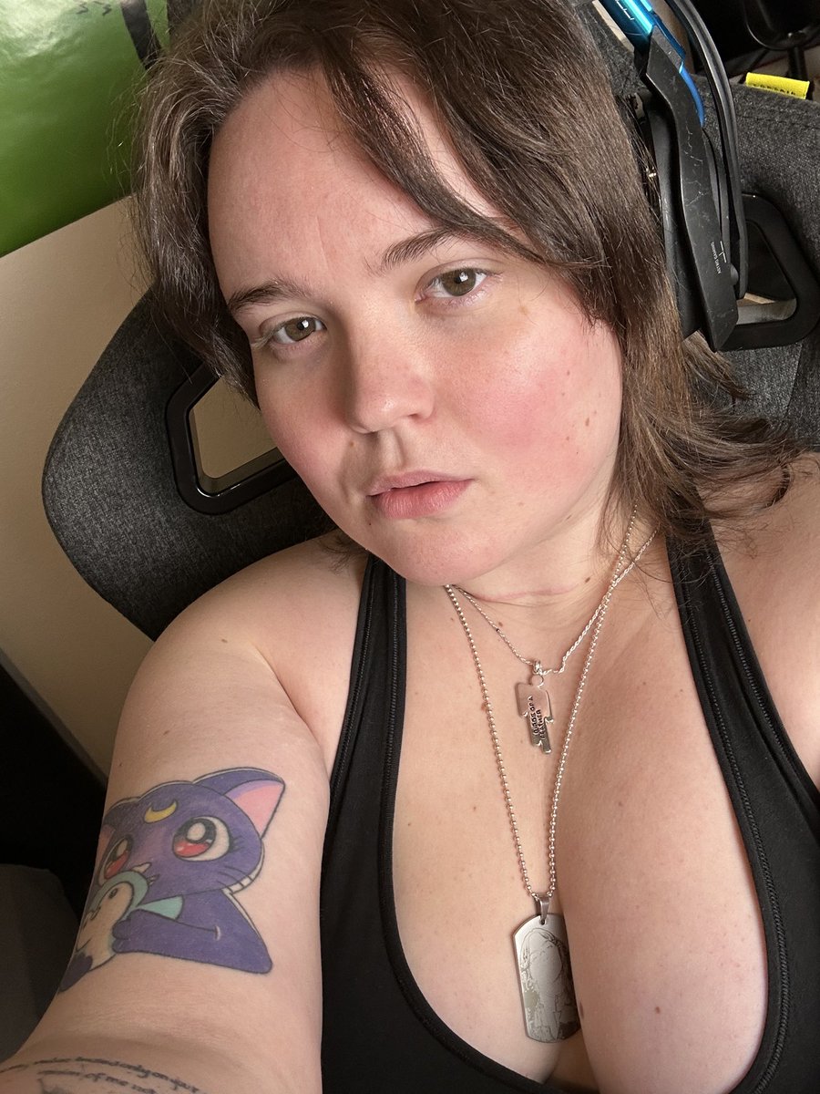 Ruby Parker tweet media