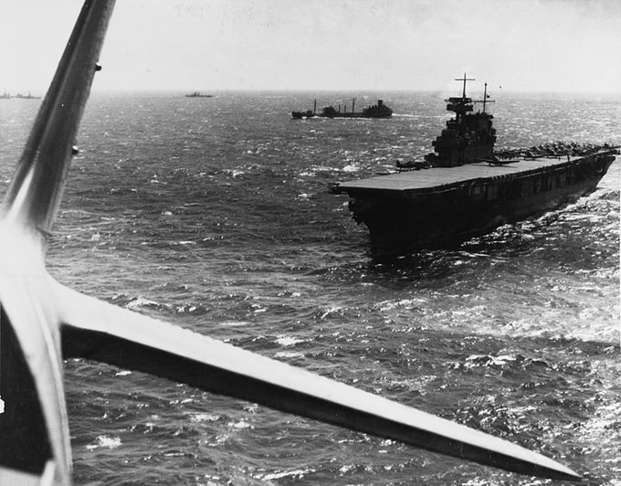 RBEZZATO's tweet image. #Efemérides. El 04 de Mayo de 1942, en el marco de la Segunda Guerra Mundial, la Batalla del Mar del Coral comienza con un ataque de aviones del portaaviones estadounidense USS  Yorktown (foto) a las fuerzas navales japonesas en la isla Tulagi en las Islas Salomón.
