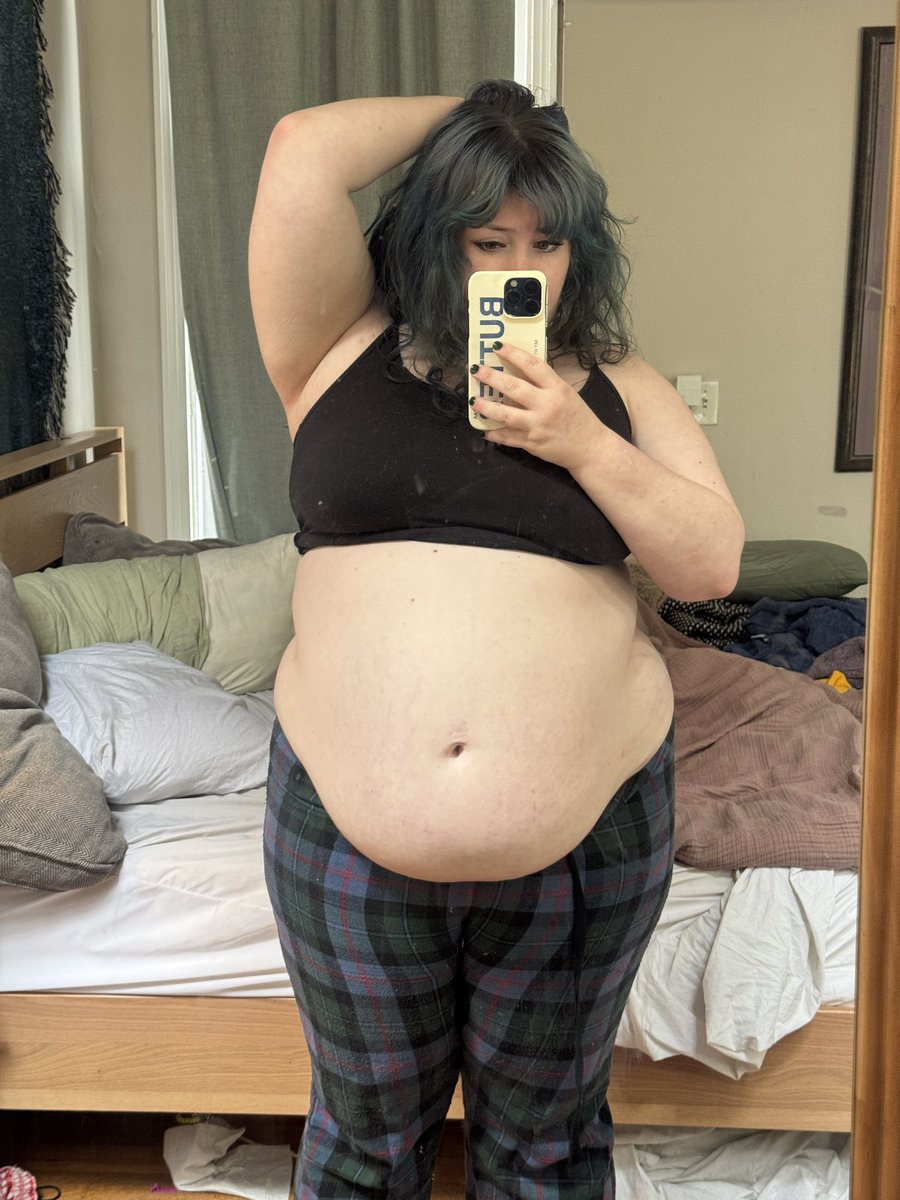 TianasTummy tweet media