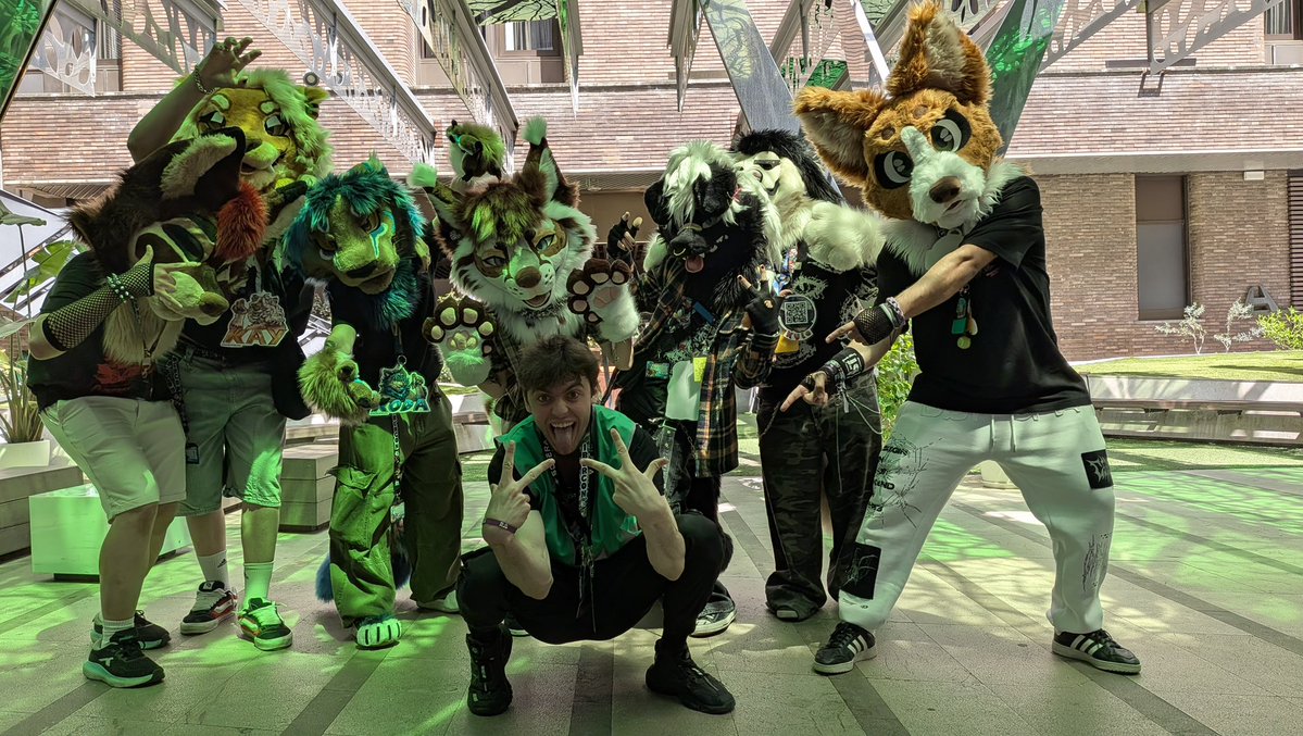 🐺𝙍𝙀𝘿𝙔_𝙒𝙄𝙇𝙇🐺🔜IBERCON tweet media