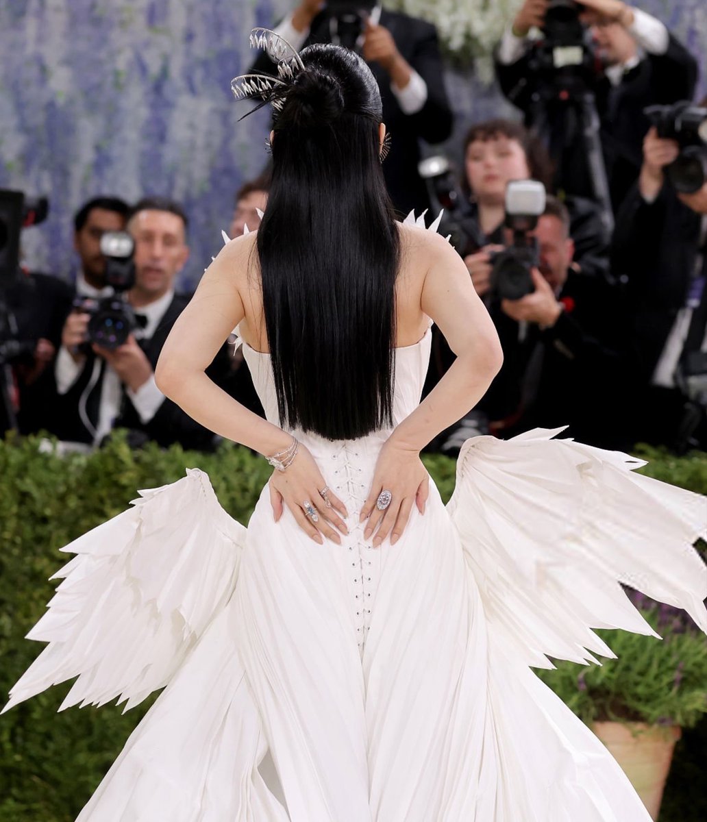 ميشا | FASHION tweet media