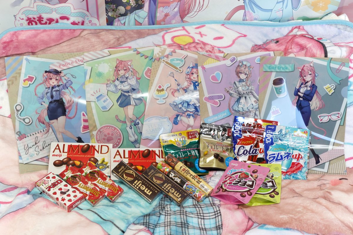 クリアファイル　ローソンコラボ ローソンコラボのクリアファイルを無事ゲット。 開始早々に行ってきた