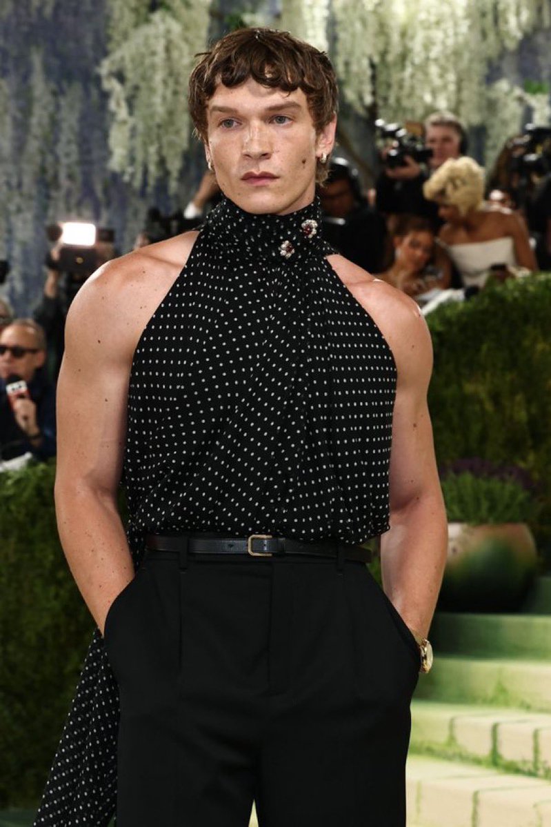 Rate Connor Storrie’s 2026 Met Gala outfit