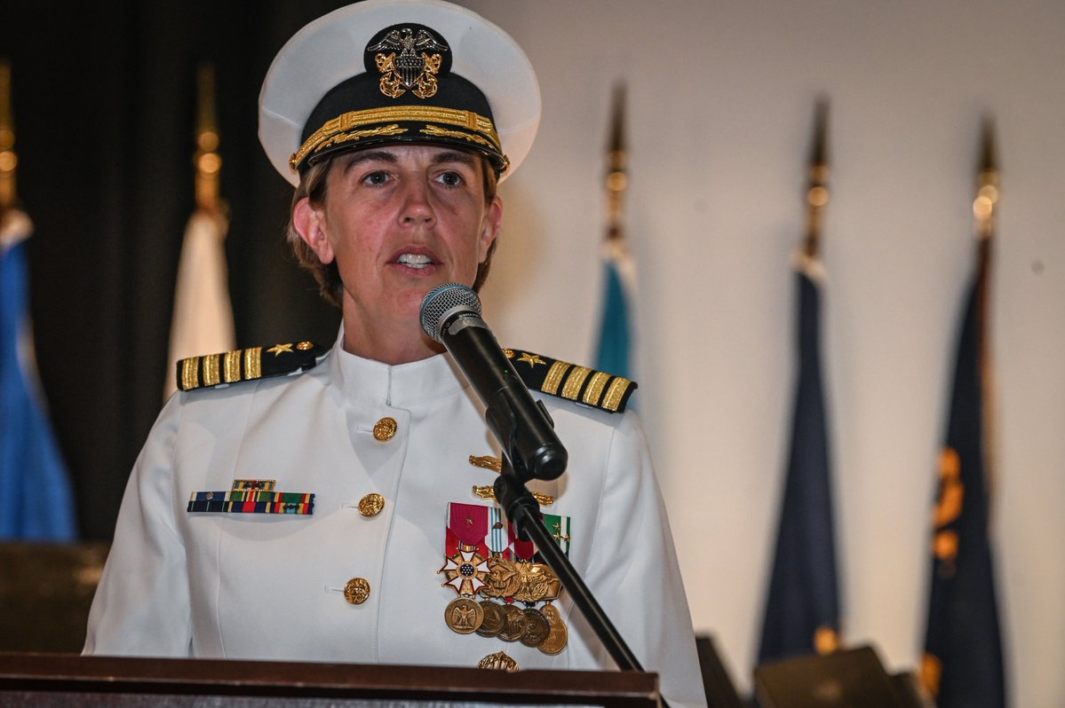 JointBasePHH's tweet image. NCTAMS PAC held a change of command ceremony at the SGT Smith Theater, Wahiawa, May 1, 2026. Congratulations to incoming CAPT Blythe Blakistsone. Fair winds and following seas CAPT Jaime Hill.  ⚓🇺🇸

#Leadership #changeofcommand #congratulations