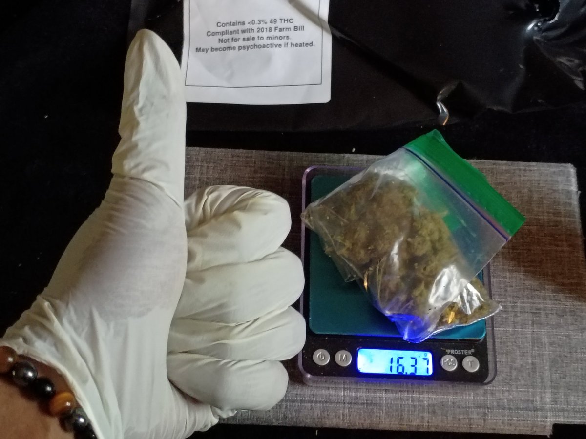 DominicDivinus's tweet photo. The Herbalist with this month's shipment of Healthy A1 Exotica, "Maui Wowie" &amp; "Gelato 41". Gelato is a Wonderful Hybrid Strain while Mowie Wowie is a descendant of some OG Hawaiian Somalian Sativa Strain #AntiMemphian #Herbalist https://t.co/7PQuYZSzcg