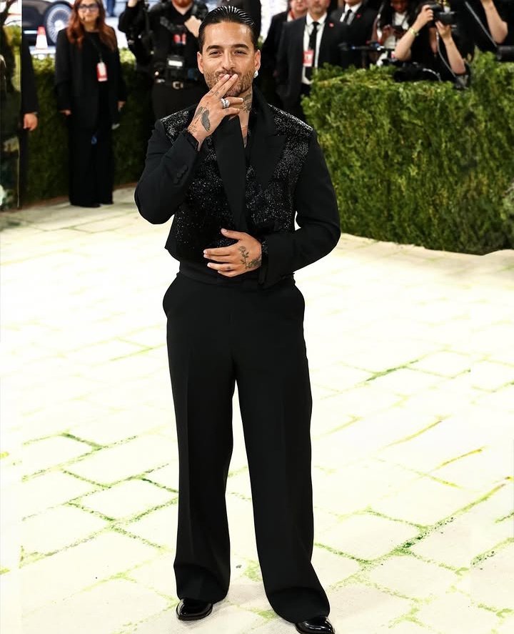 Maluma para la Met Gala 2026. 🖤