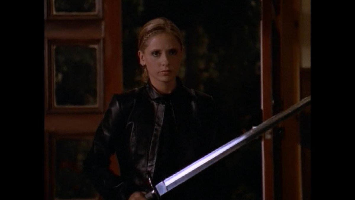 NotLividB's tweet photo. This is the scariest Buffy has ever looked btw. Not a drop of mercy in those eyes, and look what she did. All that whimsy just out the drain https://t.co/NrFXIINlyS