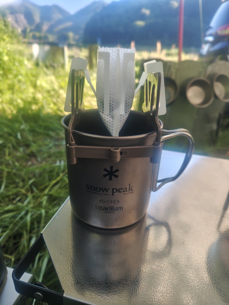 works201689's tweet photo. 朝から冷凍チャーハン温めてコーヒー準備。とても気持ちのよい朝になりました。 https://t.co/oT4BJMLBao