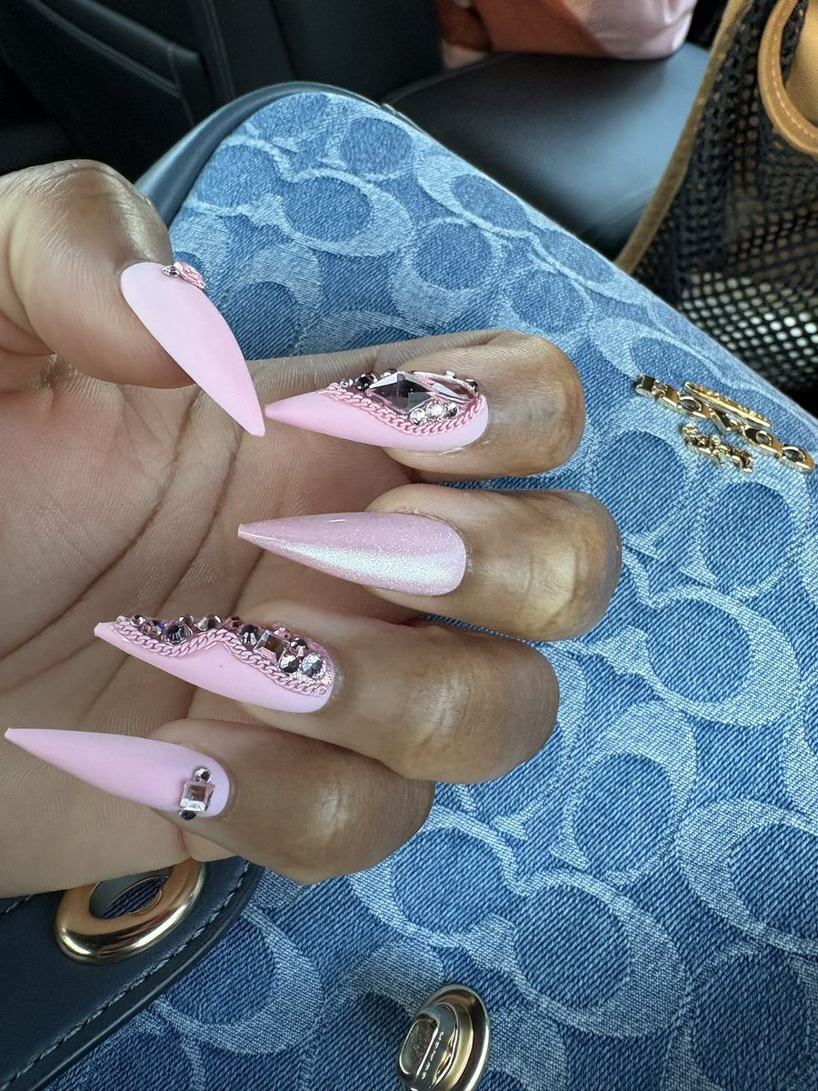 Kel$$ 🎀🇯🇲 tweet media