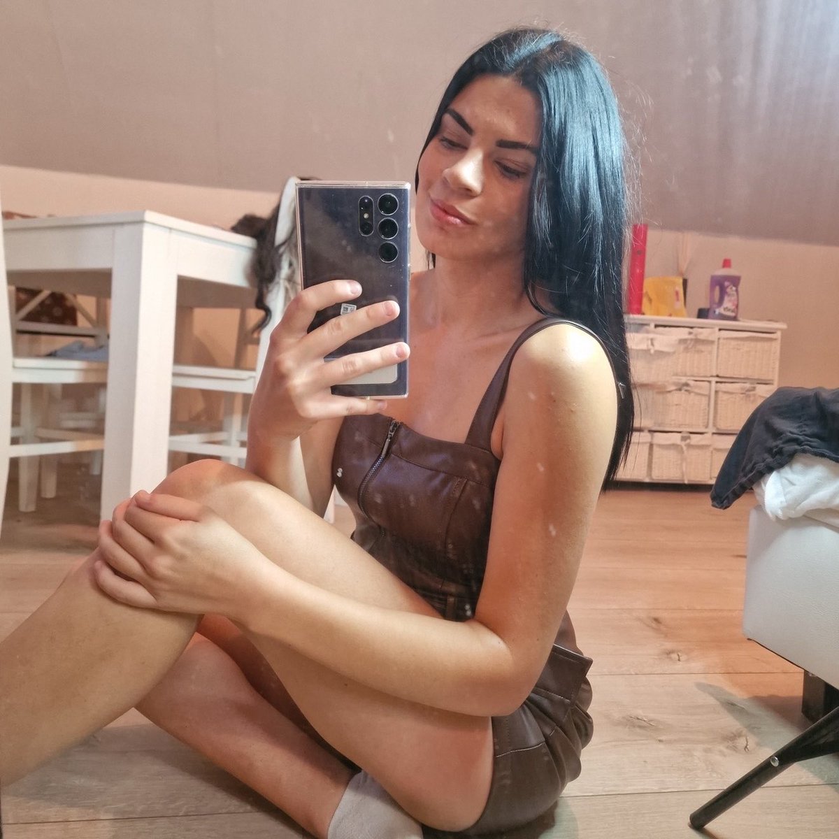 Mistress Laura tweet media