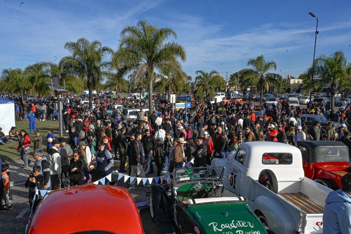 zonanortehoy's tweet image. 🚗 ExpoCar 2026 rompió todo en Malvinas Argentinas: +700 autos, shows y miles de visitantes 🔥
#ExpoCar #Autos #MalvinasArgentinas 
👉acortar.link/HOqQDb