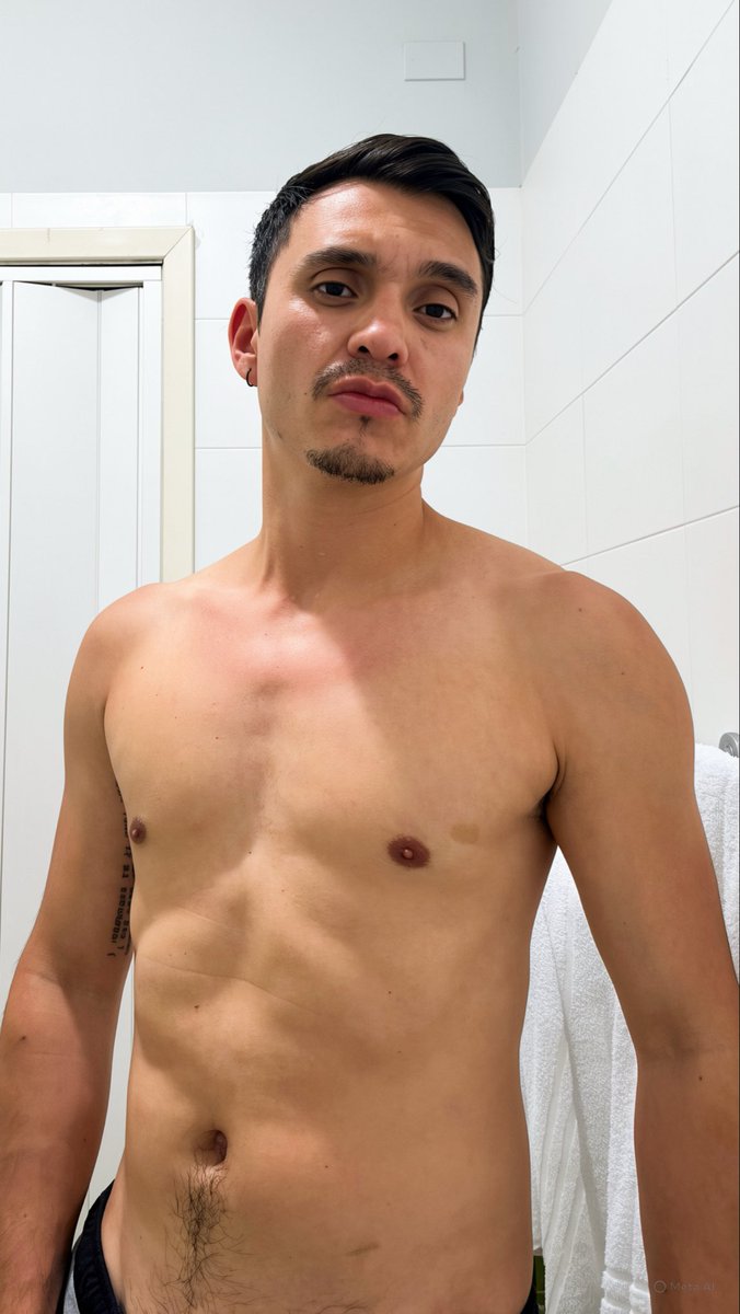 SebGonz tweet media