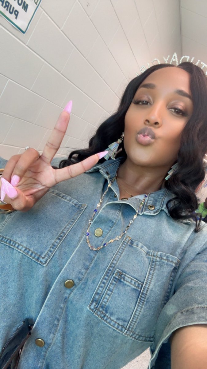Hot Girl Yann tweet media