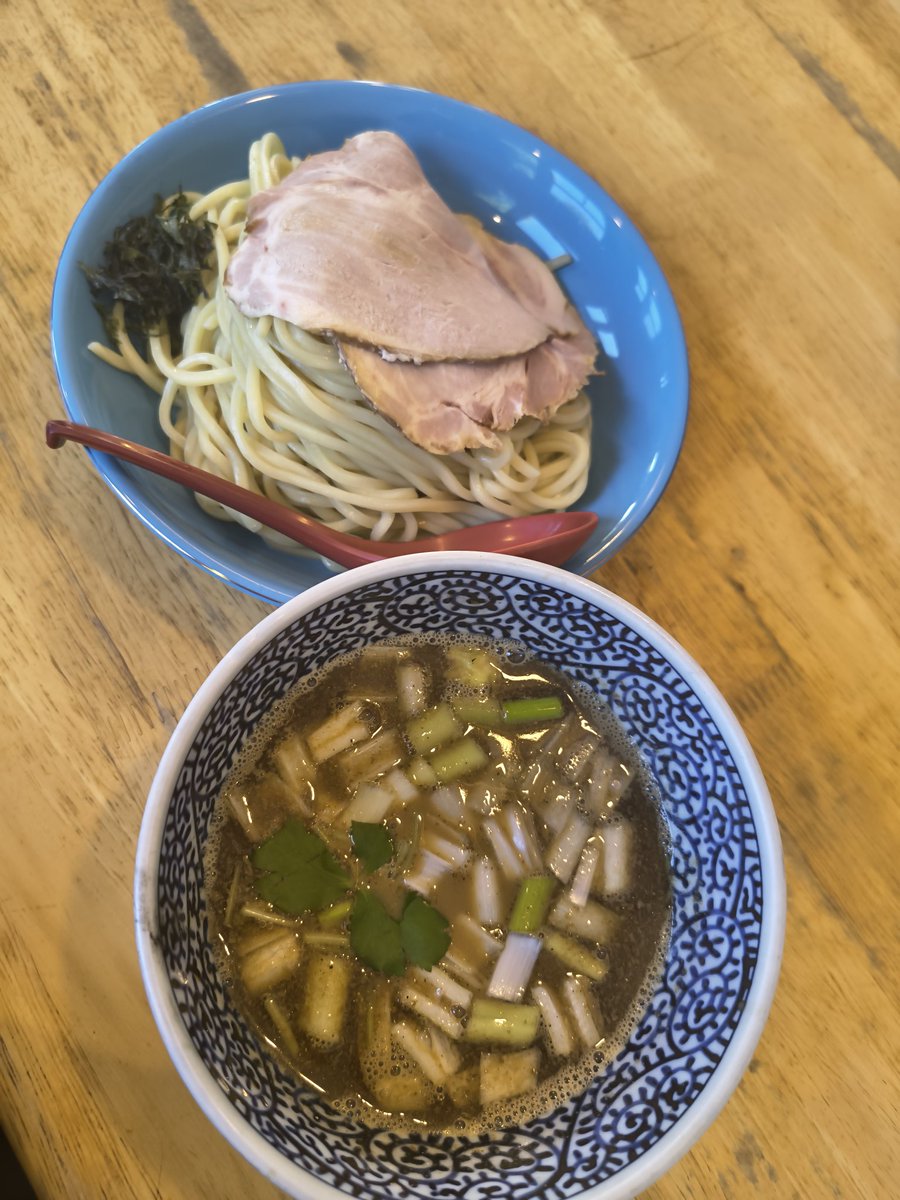 丼 tweet media